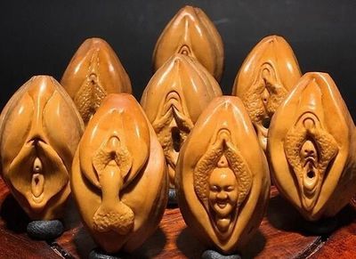 那些讓人臉紅的文玩工藝品，究竟是什么人在購買？